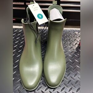 A New Day Women's Chelsea Rain Boots- Size 9